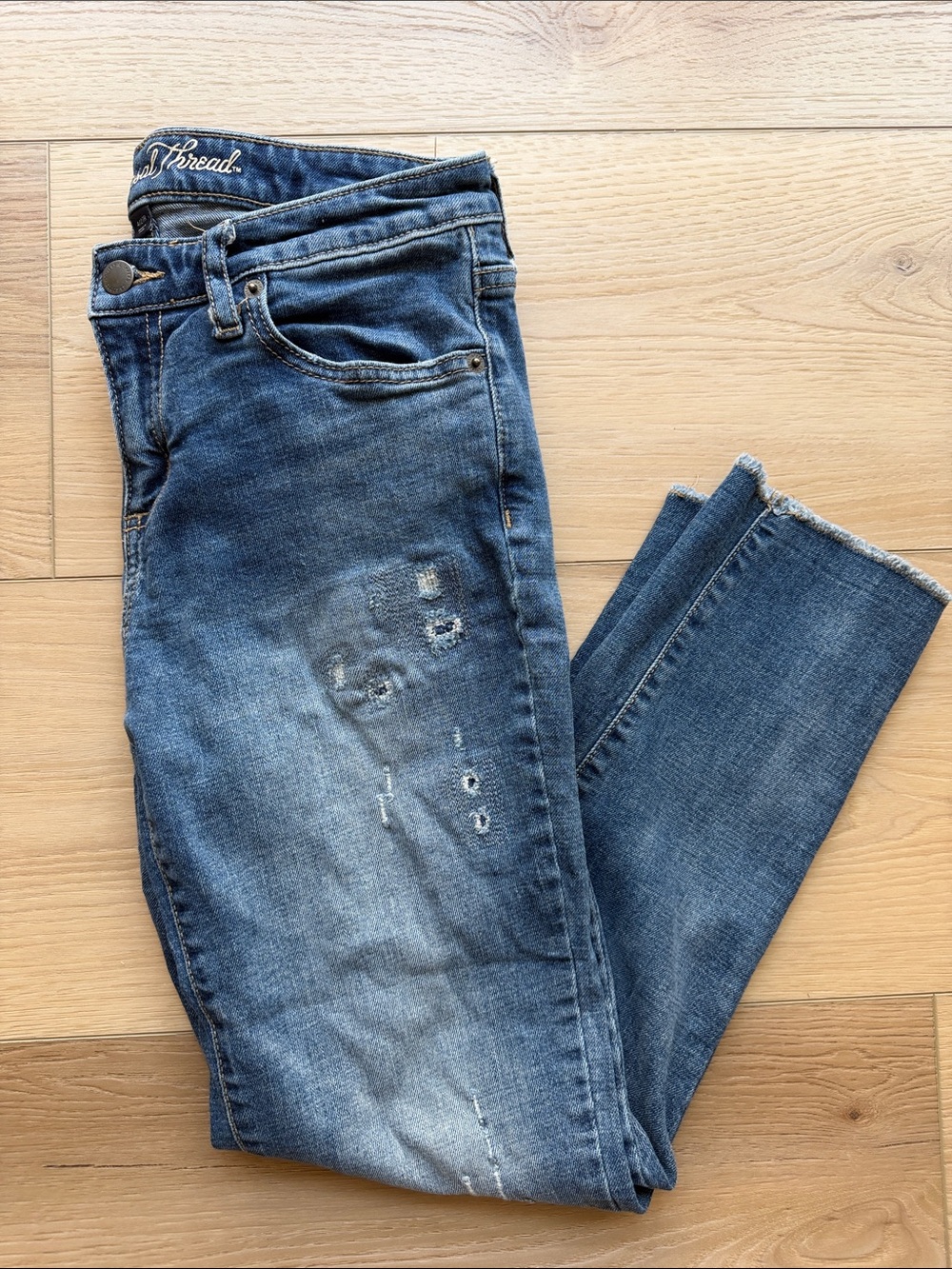 Women’s Universal Thread Blue Distressed Slim Jeans